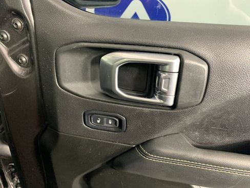 Used 2023 Jeep Wrangler Unlimited Sahara w/ Cold Weather Group AWD/4WD image 40