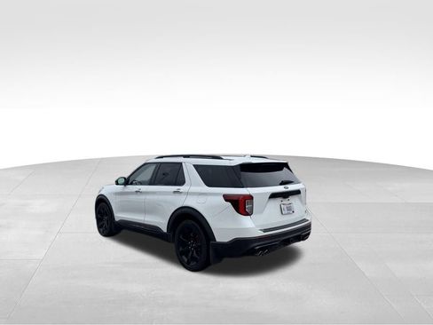 Used 2020 Ford Explorer ST w/ ST Street Pack image 8