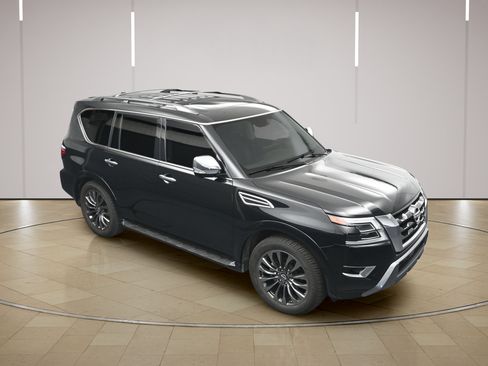 Certified 2024 Nissan Armada Platinum w/ Captain's Chairs Package AWD/4WD image 36