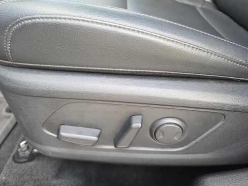 Used 2024 Kia Sportage EX FWD image 9