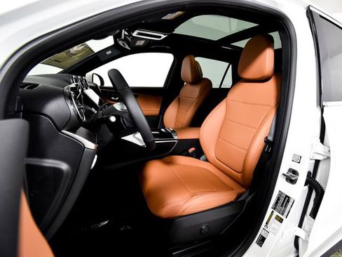 New 2026 Mercedes-Benz GLC 300 4MATIC image 4