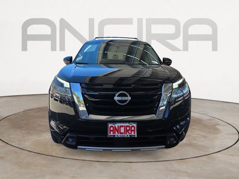 Used 2022 Nissan Pathfinder SL w/ SL Premium Package image 3