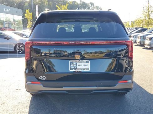 New 2026 Kia Carnival SX w/ SX Dark Edition Package image 5