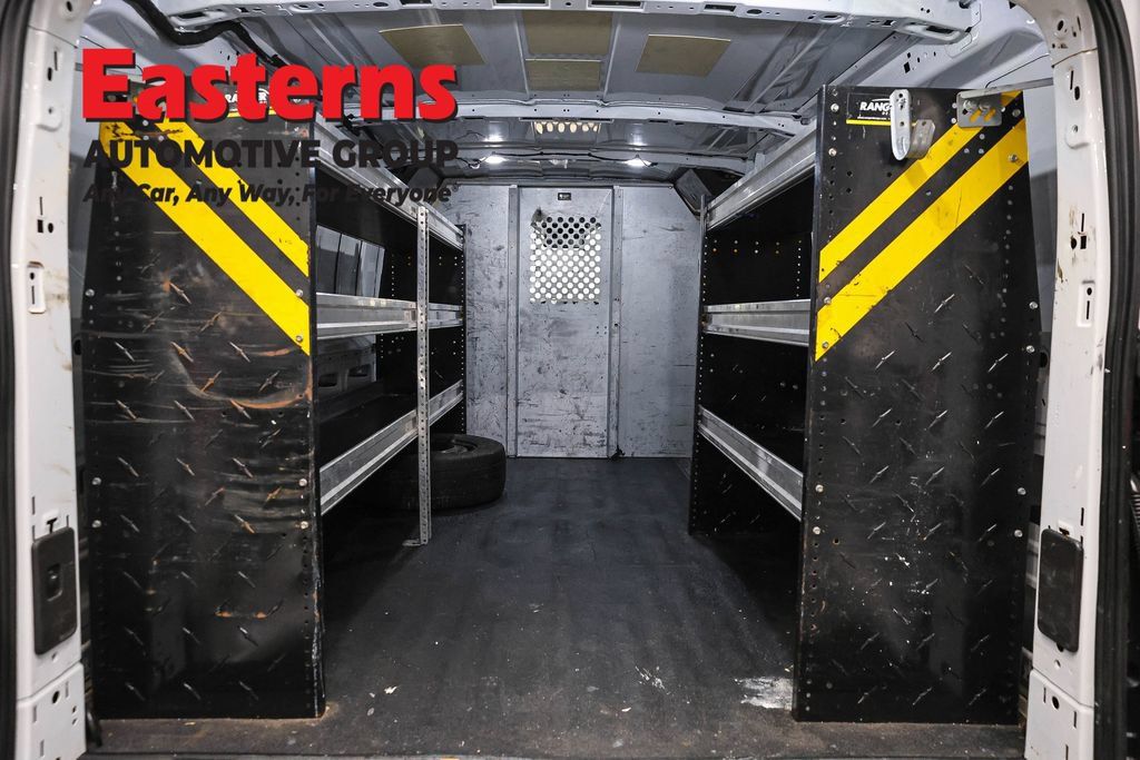 Used 2019 Ford Transit 250 130 Low Roof RWD image 9