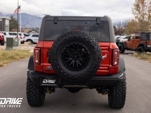 Used 2023 Ford Bronco Badlands w/ Sasquatch Package image 13