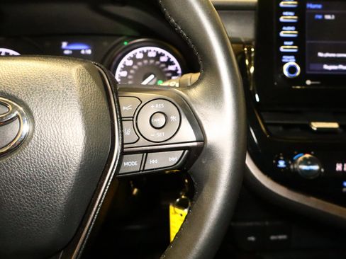 Used 2024 Toyota Camry SE image 12