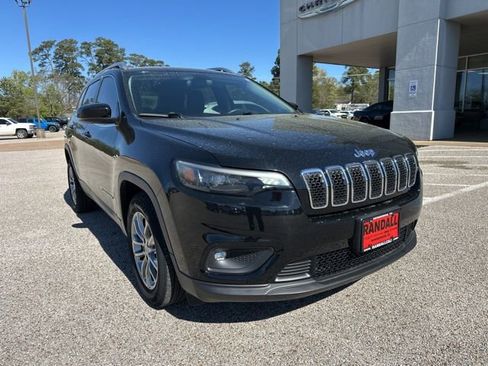 Used 2019 Jeep Cherokee Latitude Plus image 1