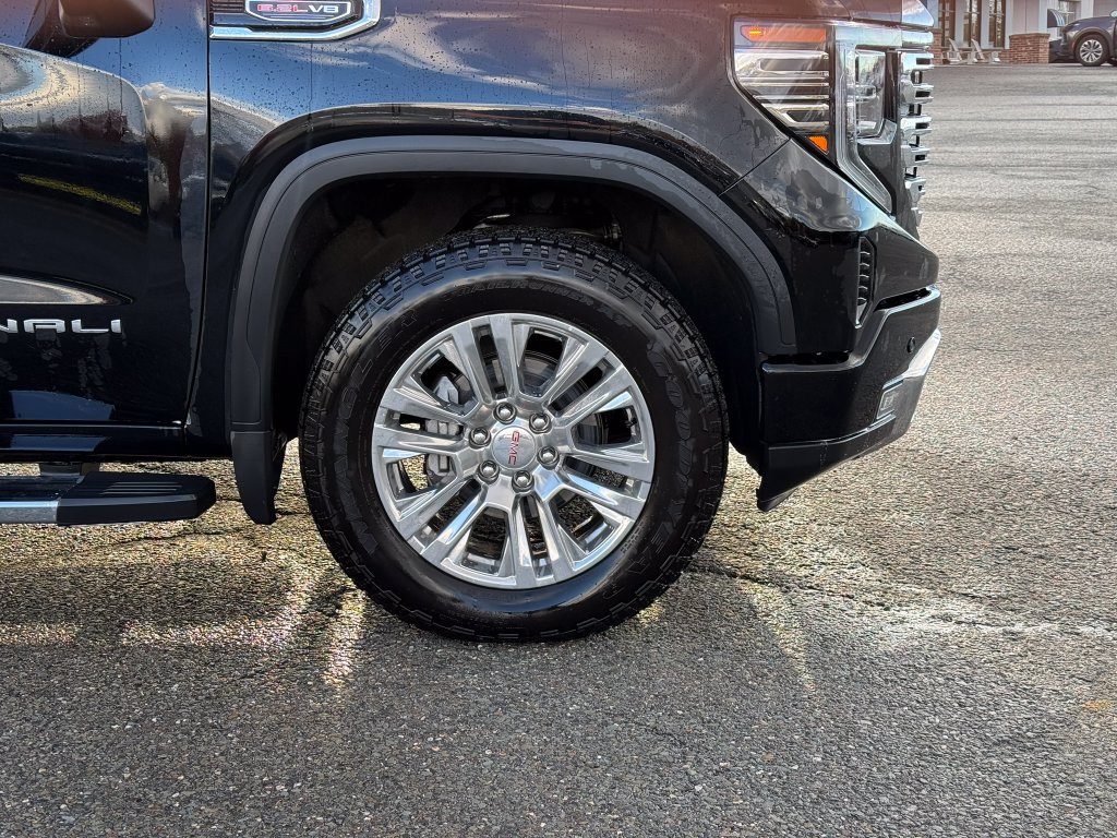 Used 2026 GMC Sierra 1500 Denali AWD/4WD image 9