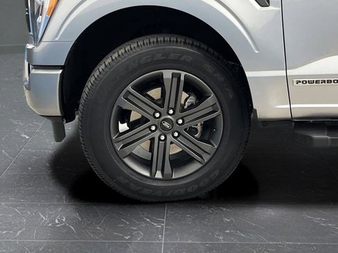 Used 2023 Ford F150 Lariat image 43