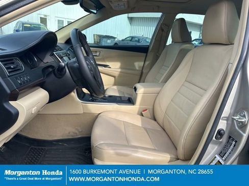 Used 2016 Toyota Camry XLE w/ Moonroof Package image 15