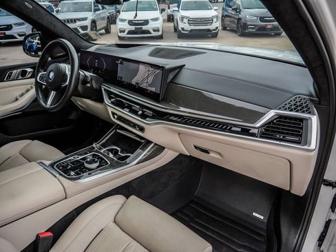 Used 2023 BMW X7 M60i w/ Executive Package AWD/4WD image 25