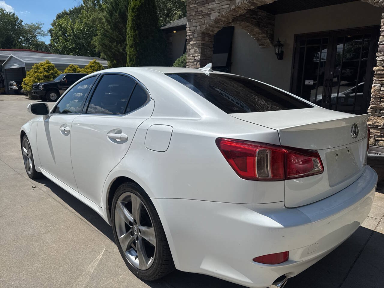 Used 2011 Lexus IS 250 w/ Premium Pkg Value Edition RWD image 3