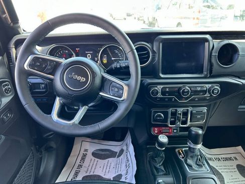 Used 2023 Jeep Wrangler Unlimited Rubicon 4xe AWD/4WD image 20