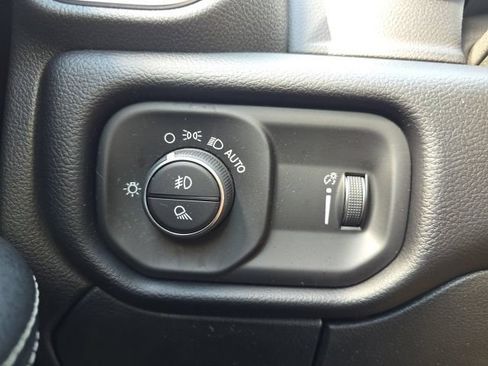Certified 2025 RAM 2500 Big Horn AWD/4WD image 12