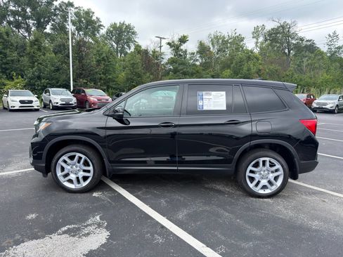 Used 2025 Honda Passport EX-L image 3