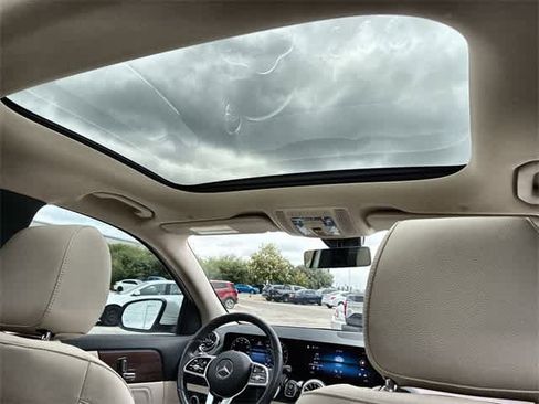 Used 2023 Mercedes-Benz GLA 250 4MATIC image 23