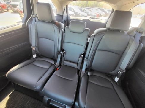 Used 2024 Honda Odyssey EX-L image 24