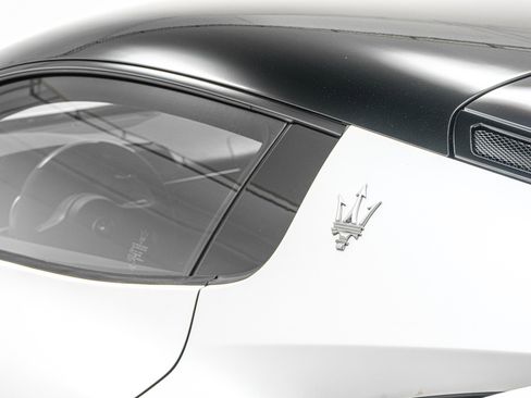 Used 2022 Maserati MC20 Coupe RWD image 37