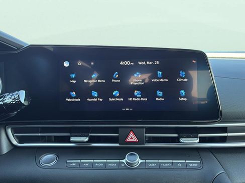 New 2026 Hyundai Elantra Limited FWD image 33