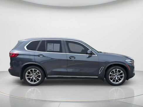 Used 2021 BMW X5 sDrive40i w/ Premium Package RWD image 3