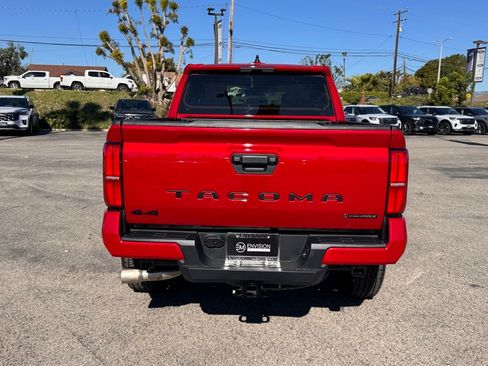 Used 2025 Toyota Tacoma TRD Off-Road image 11