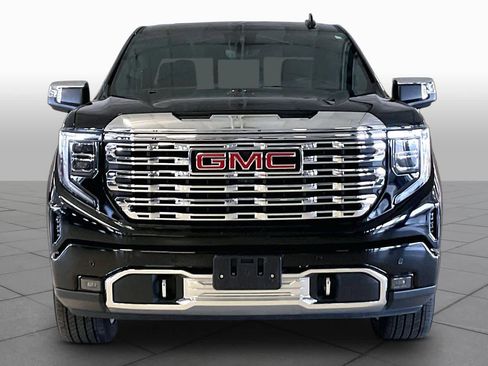 Used 2024 GMC Sierra 1500 Denali w/ Denali Reserve Package AWD/4WD image 3