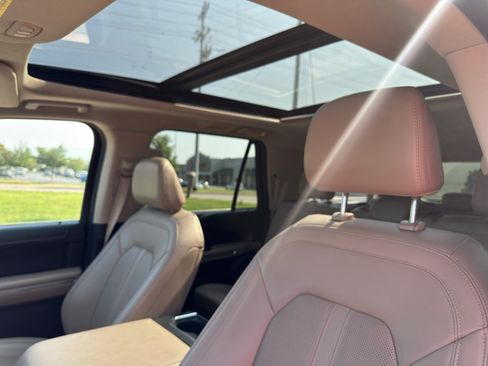 Used 2024 Ford Expedition Max Limited RWD image 20