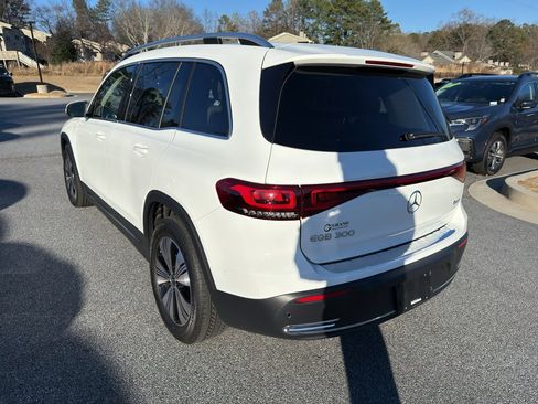 Used 2023 Mercedes-Benz EQB 300 EQB 300 image 7