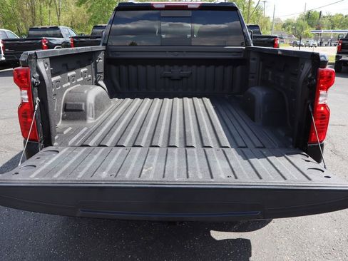 Used 2024 Chevrolet Silverado 1500 LT w/ Convenience Package II AWD/4WD image 18