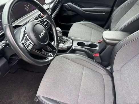 Used 2024 Kia Seltos S FWD image 11