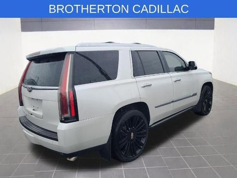 Used 2016 Cadillac Escalade Premium image 8