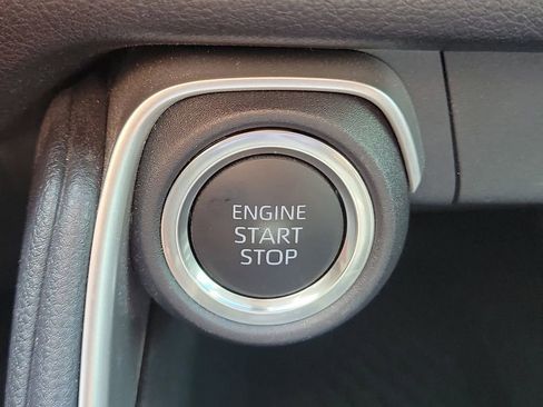 Certified 2025 Toyota Grand Highlander FWD image 33