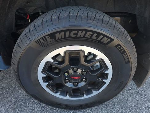 Used 2025 Toyota 4Runner TRD Off-Road Premium image 8