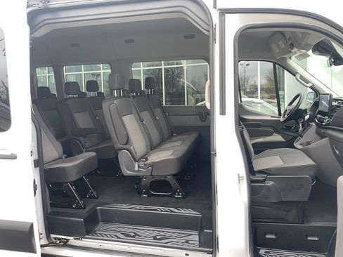 Used 2023 Ford Transit 350 XLT image 21