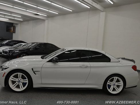 Used 2018 BMW M4 Convertible image 4