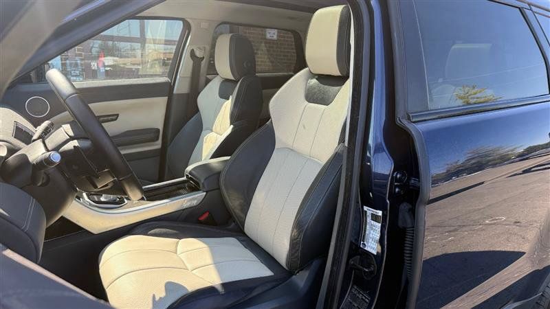 Used 2016 Land Rover Range Rover Evoque SE AWD/4WD image 30