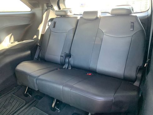 Used 2024 Toyota Sienna XLE Woodland Edition AWD/4WD image 18