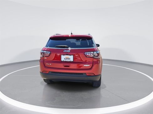 Used 2024 Jeep Compass Latitude image 7