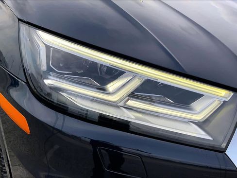 Used 2019 Audi Q5 2.0T Premium Plus w/ Premium Plus Package image 26