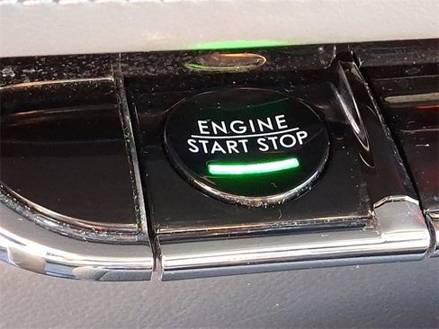 Used 2022 Lincoln Nautilus Reserve image 25