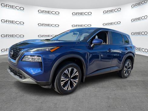 Certified 2023 Nissan Rogue SV image 3