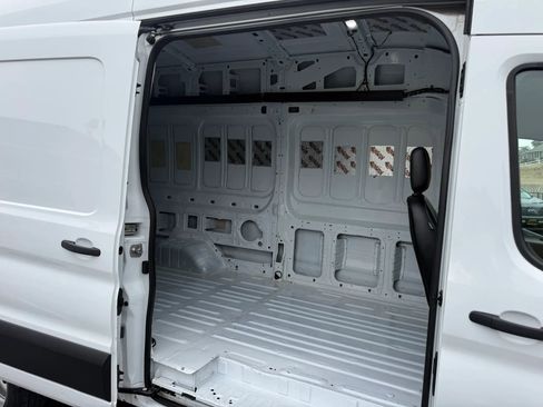 Used 2022 Ford Transit 350 148 High Roof Extended DRW RWD image 8