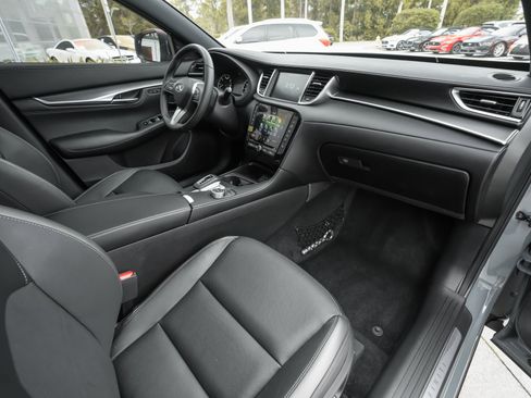 Used 2025 INFINITI QX55 Luxe w/ Cargo Package image 36