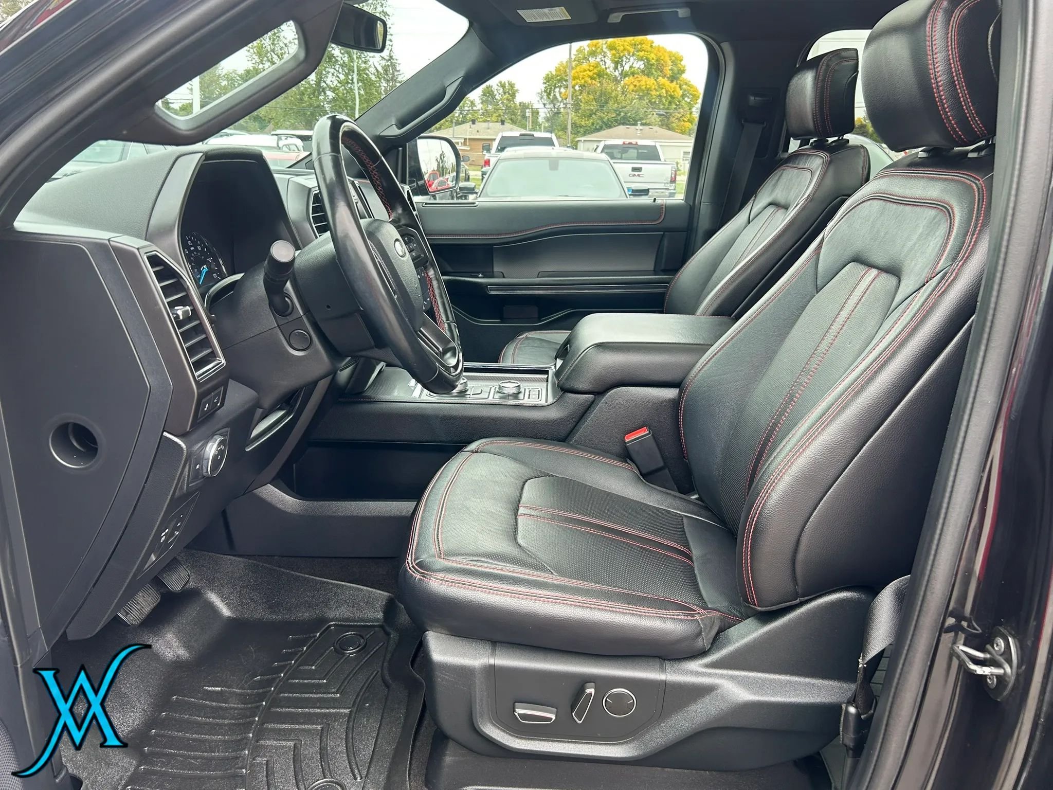 Used 2020 Ford Expedition Max Limited w/ Equipment Group 303A AWD/4WD image 11