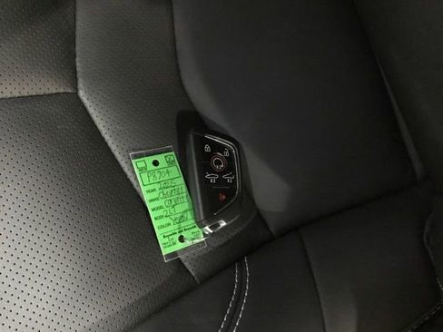 Used 2025 Chevrolet Corvette Stingray Preferred Cpe w/ Z51 Performance Package RWD image 34