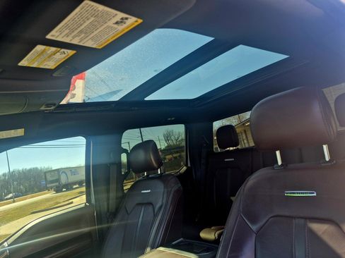 Used 2015 Ford F150 Platinum w/ Equipment Group 701A Luxury image 11