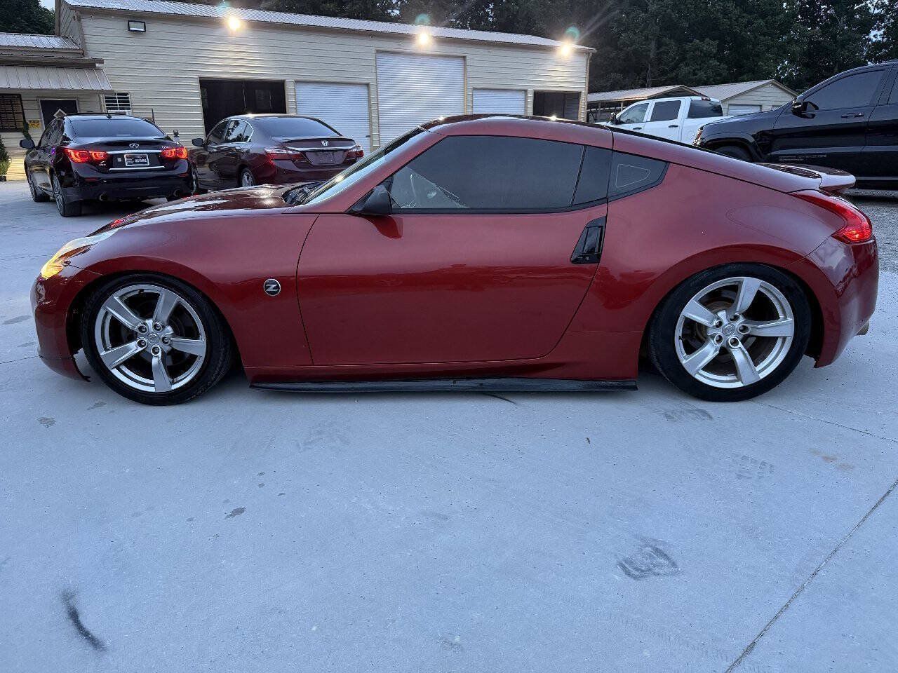 Used 2015 Nissan 370Z Coupe w/ Aerodynamics Package RWD image 11