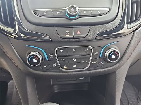 Certified 2023 Chevrolet Equinox RS w/ LPO, Floor Liner Package image 29