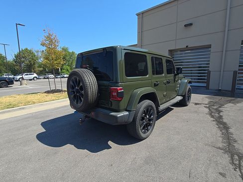 Used 2023 Jeep Wrangler Unlimited Sahara w/ Cold Weather Group AWD/4WD image 5