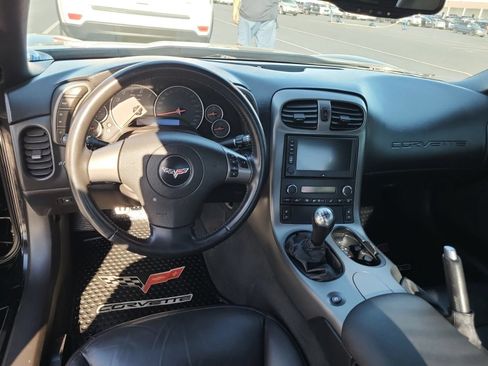 Used 2007 Chevrolet Corvette Z06 w/ Preferred Equipment Group RWD image 8